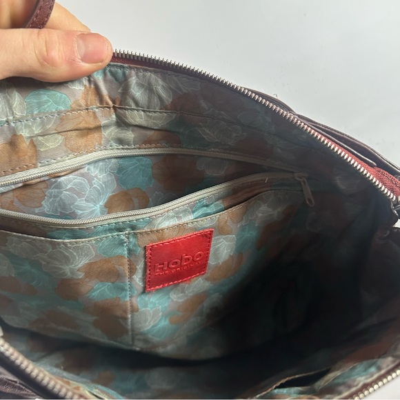 Hobo Leather Tote Bag - Picture 3 of 3